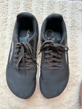 Altra Escalante Athletic Running Sneakers Shoes Mens Size 12.5 Black White